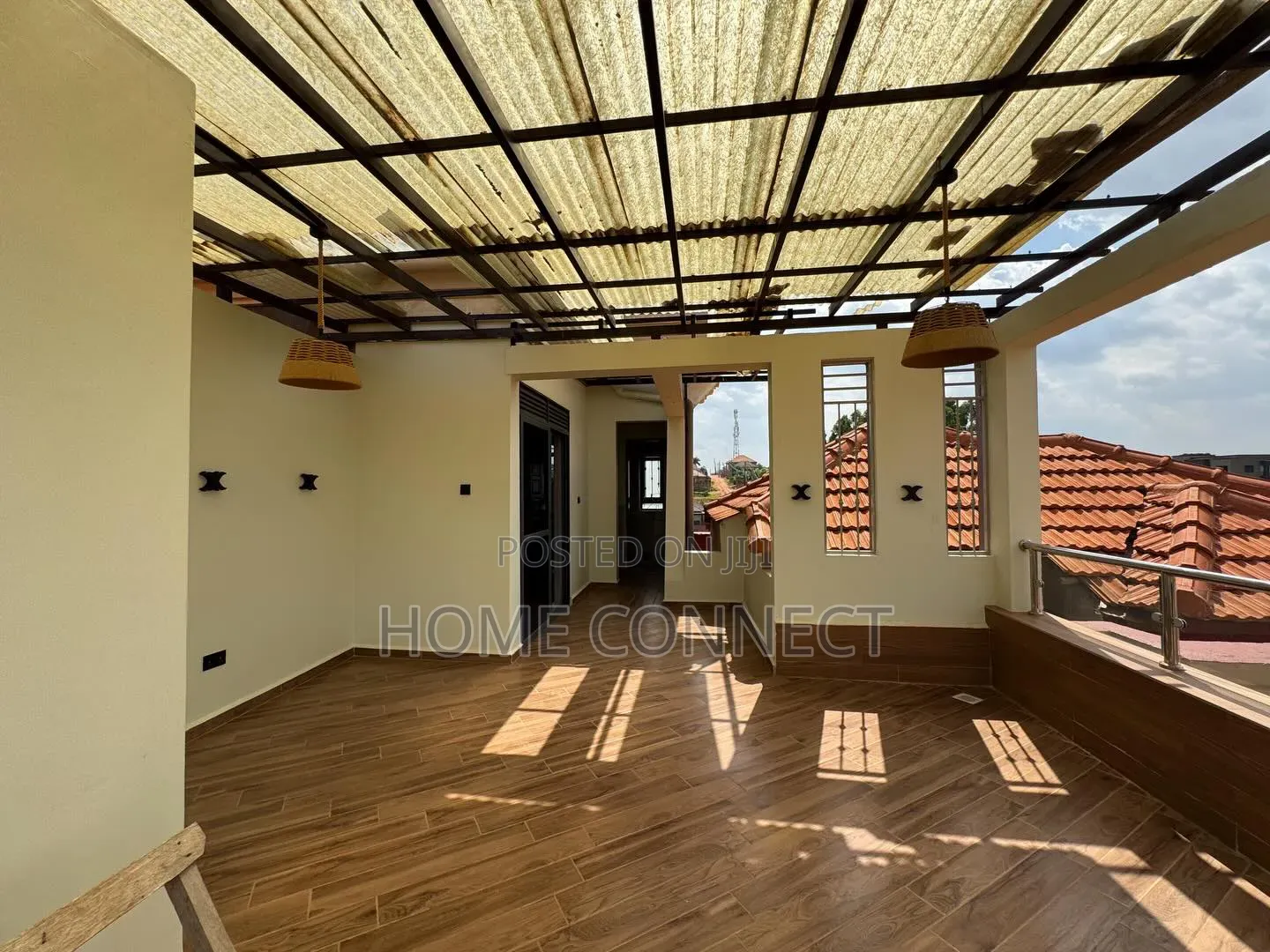 7bdrm Duplex in Lubowa Hill, Central Division for sale
