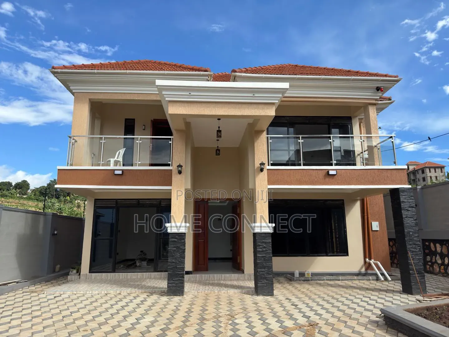 5bdrm Duplex in Serena Kigo, Central Division for sale