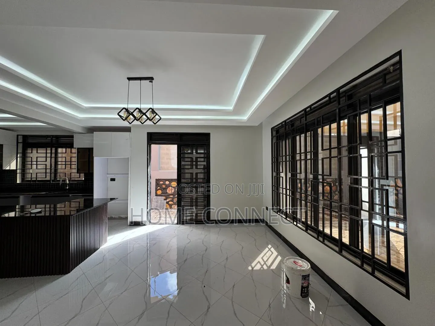 5bdrm Duplex in Serena Kigo, Central Division for sale