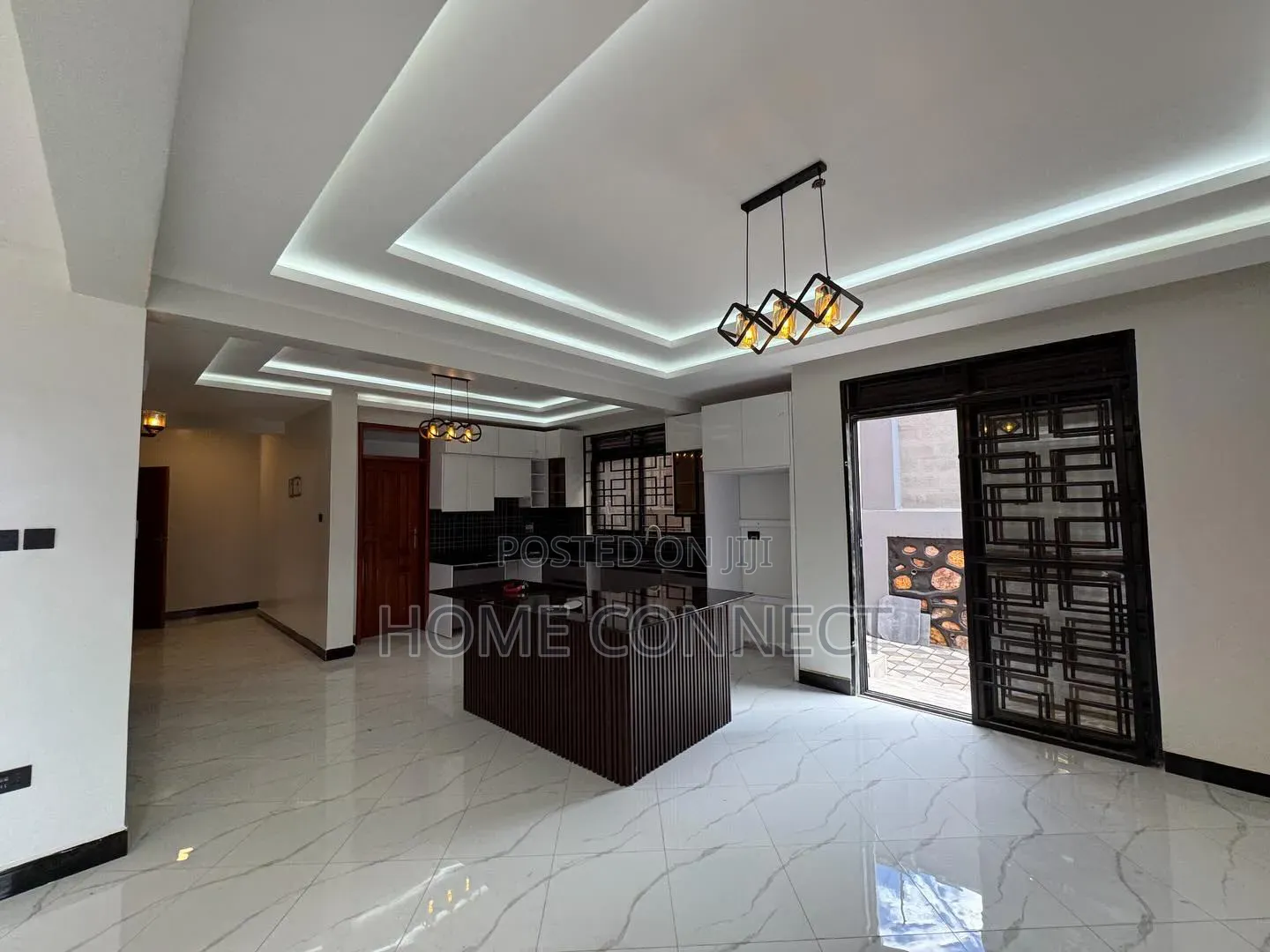 5bdrm Duplex in Serena Kigo, Central Division for sale