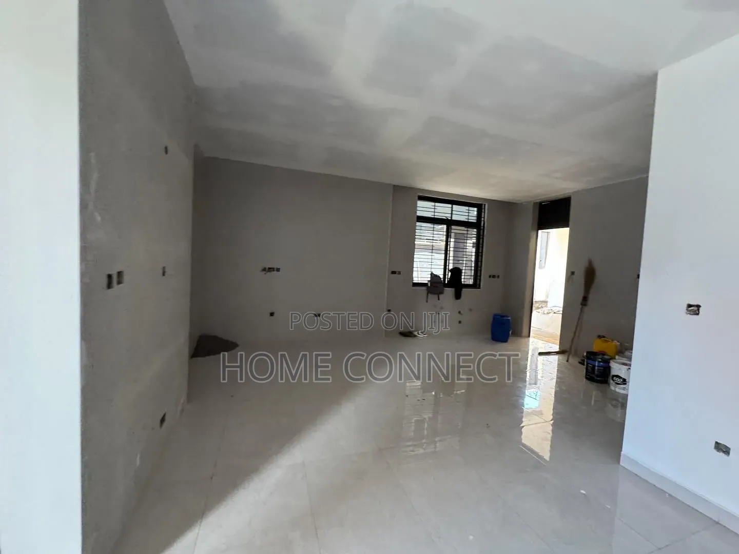 7bdrm Mansion in Munyonyo, Central Division for sale
