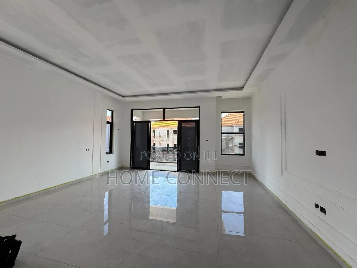 7bdrm Mansion in Munyonyo, Central Division for sale