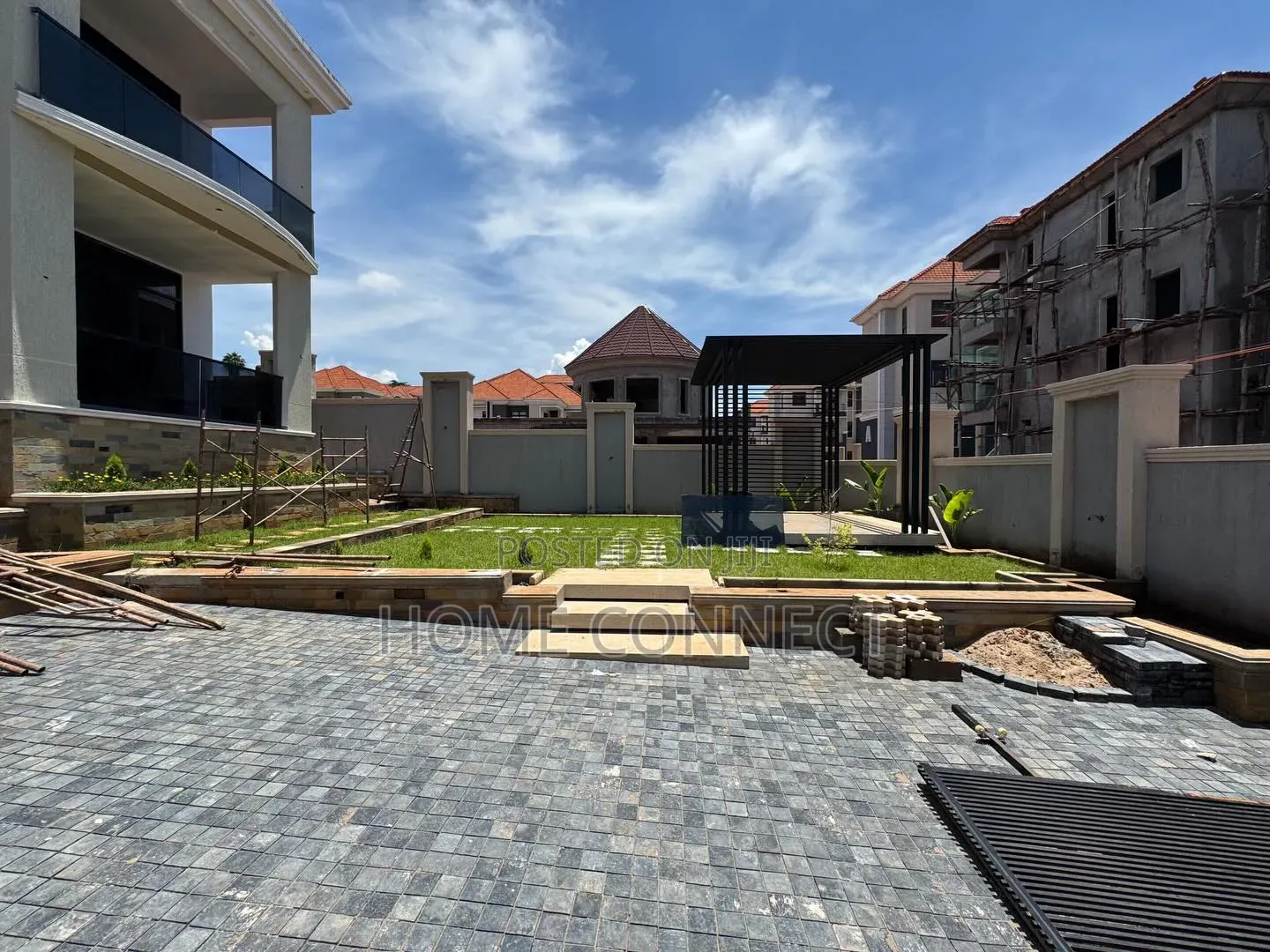 7bdrm Mansion in Munyonyo, Central Division for sale