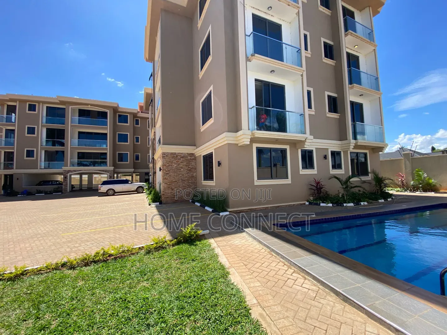 3bdrm Apartment in Muyenga, Central Division for rent