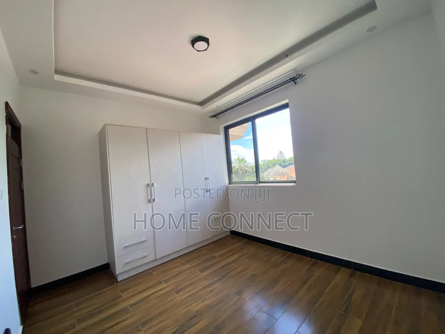3bdrm Apartment in Muyenga, Central Division for rent