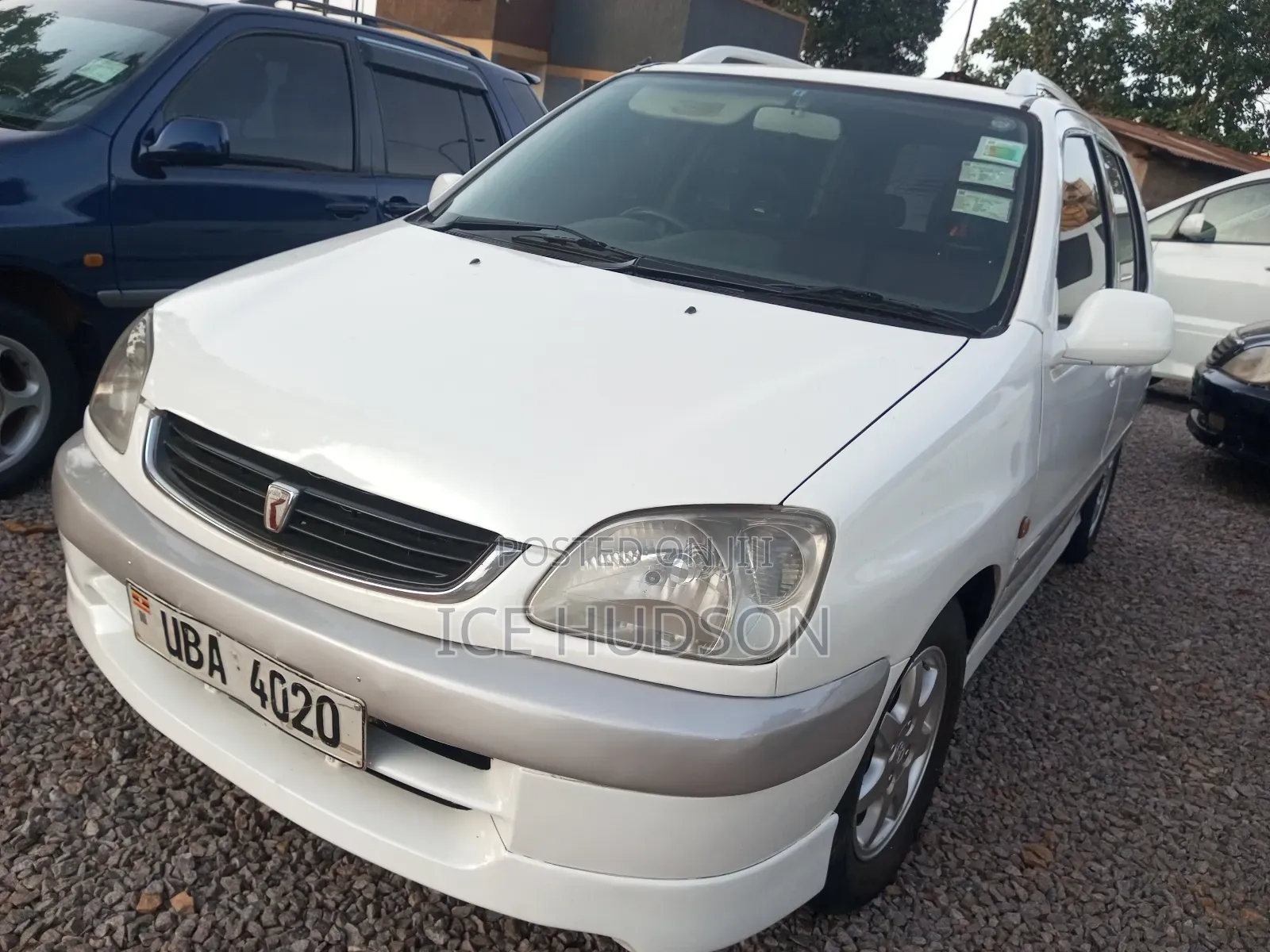 Toyota Raum 2002 White