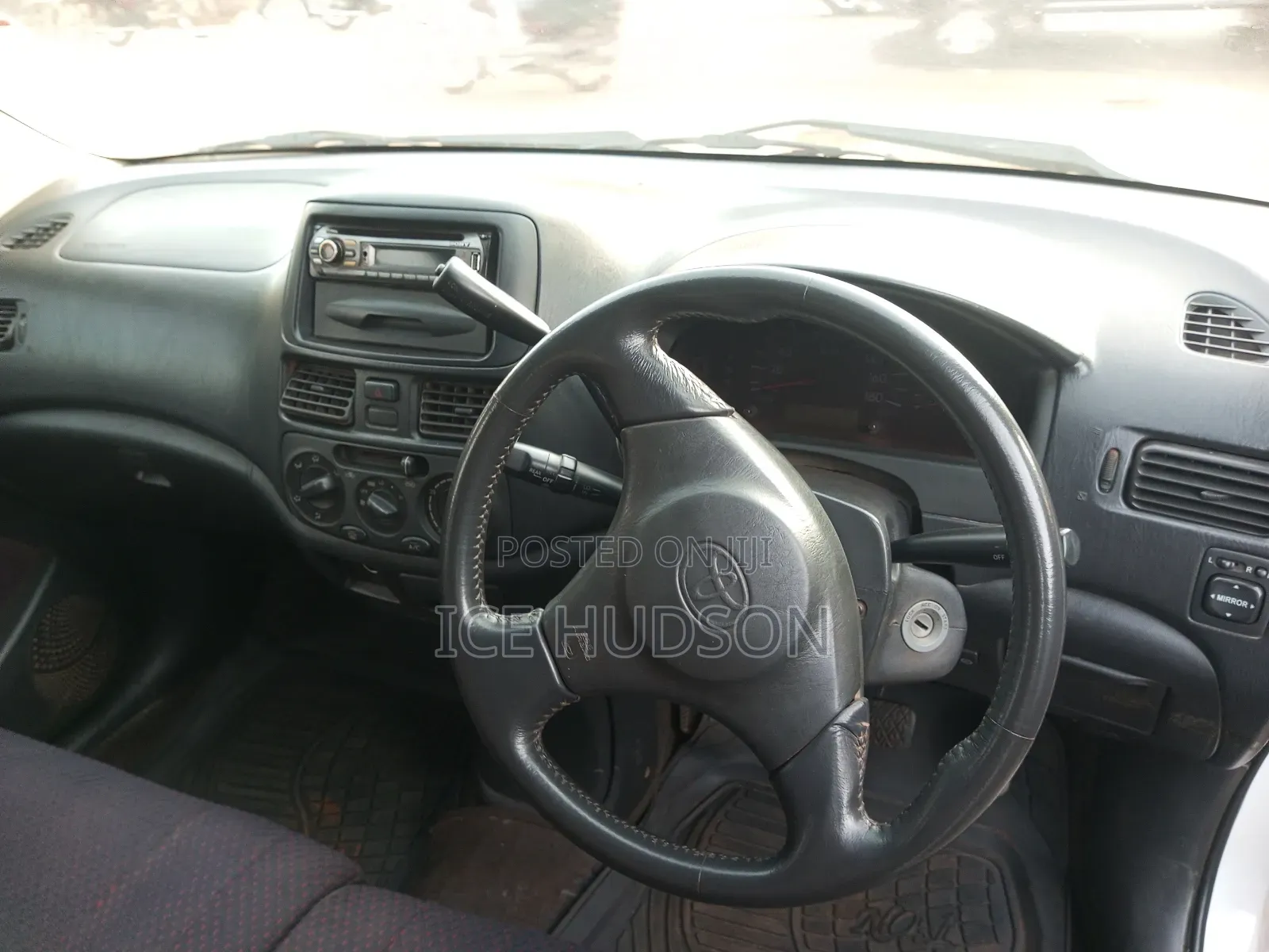 Toyota Raum 2002 White