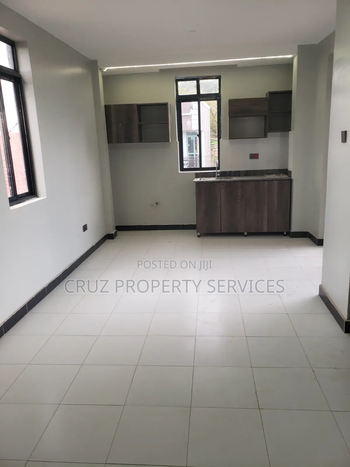 Studio Apartment in Cruz Property, Rubaga for sale