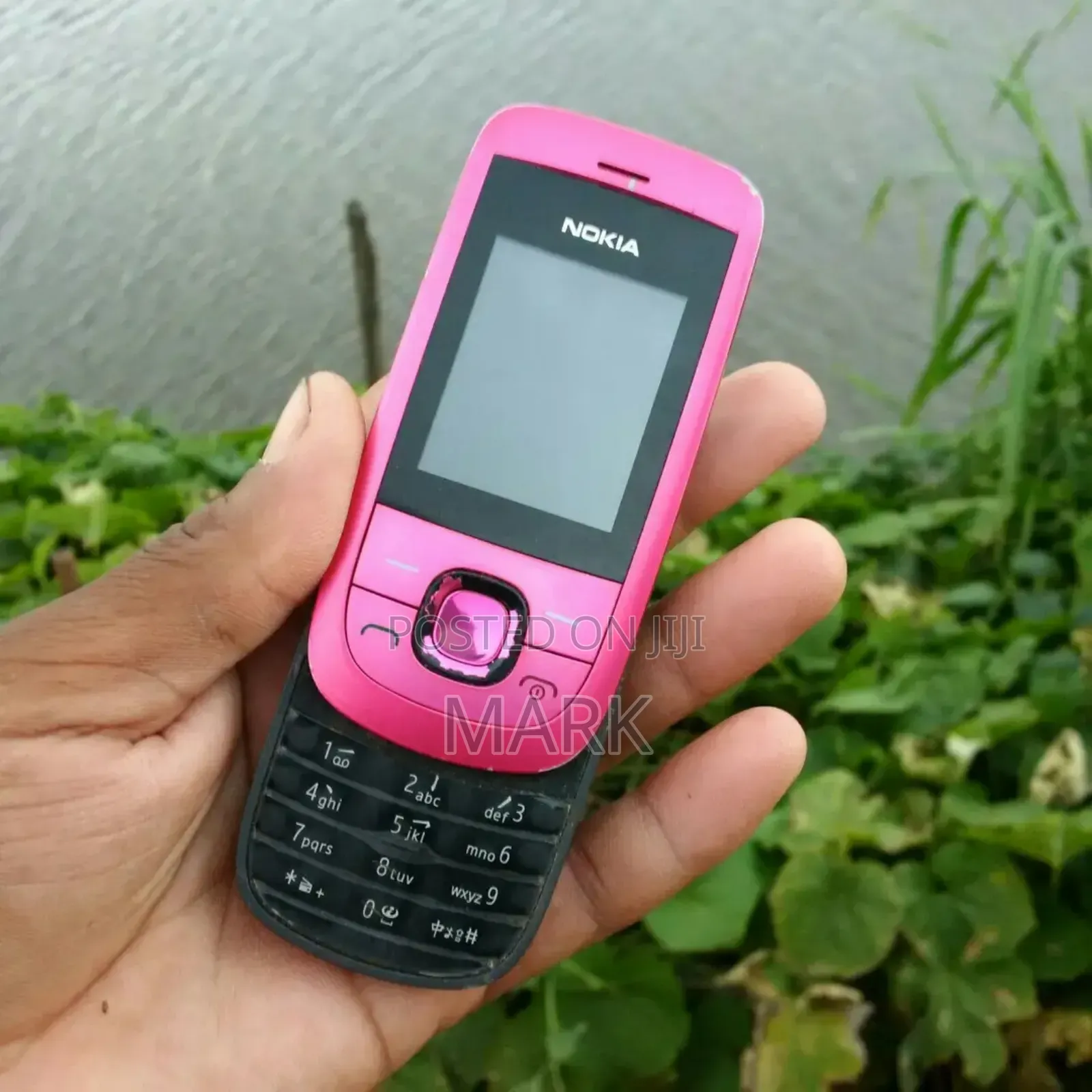 Nokia 2220 slide Pink