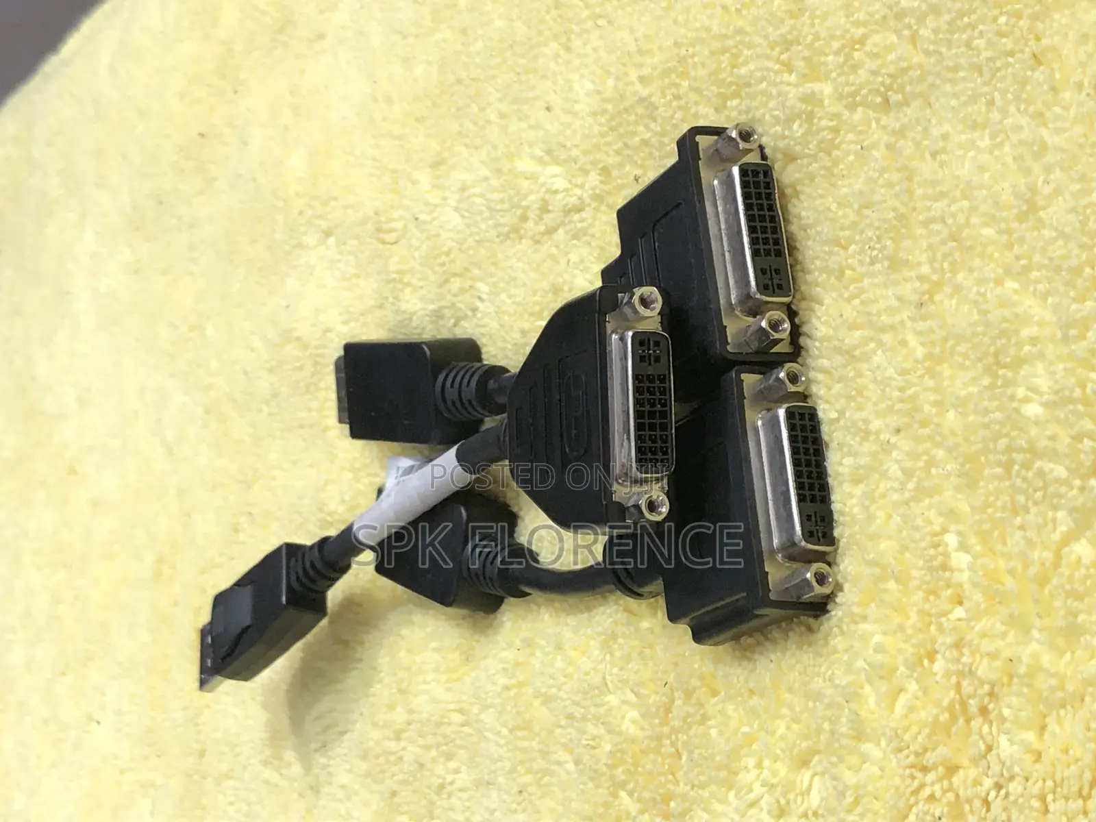 Dvi-I Female-to-Female Gender Changer Coupler Adapter,