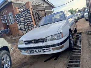 Toyota Corona 2005 White