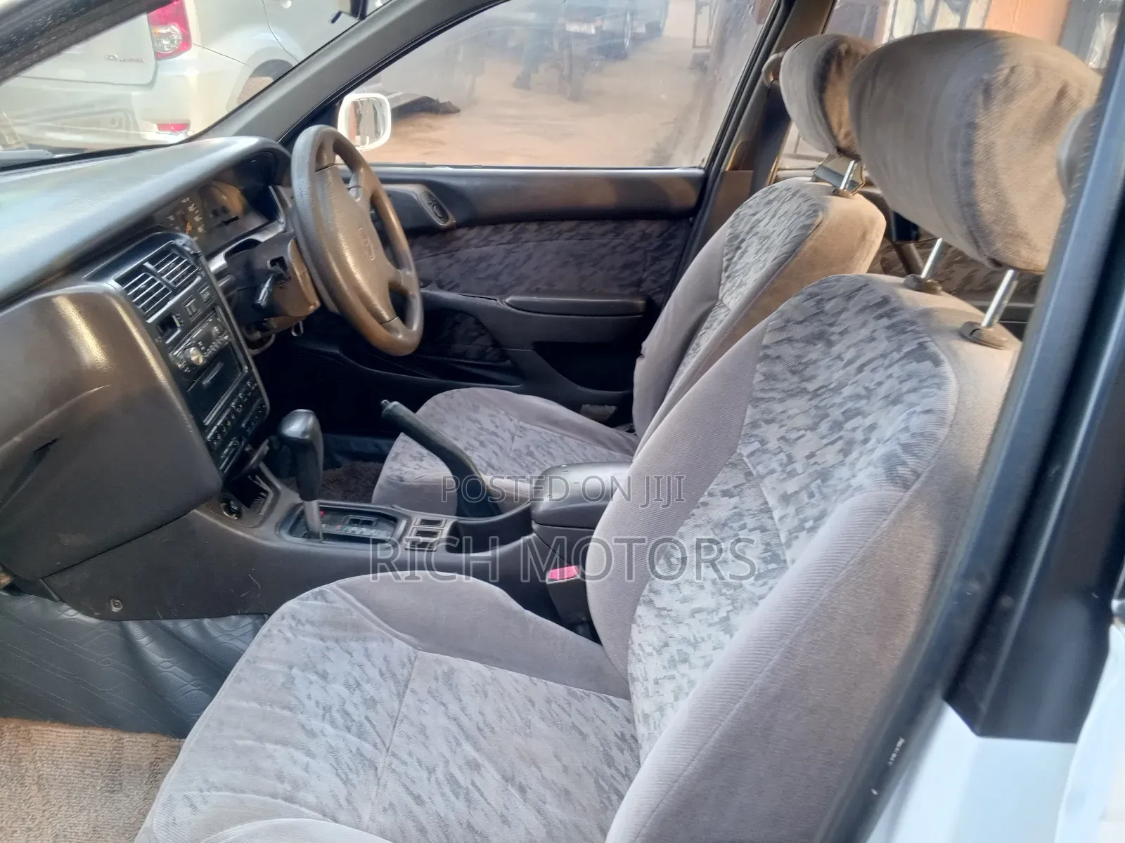 Toyota Corona 2005 White