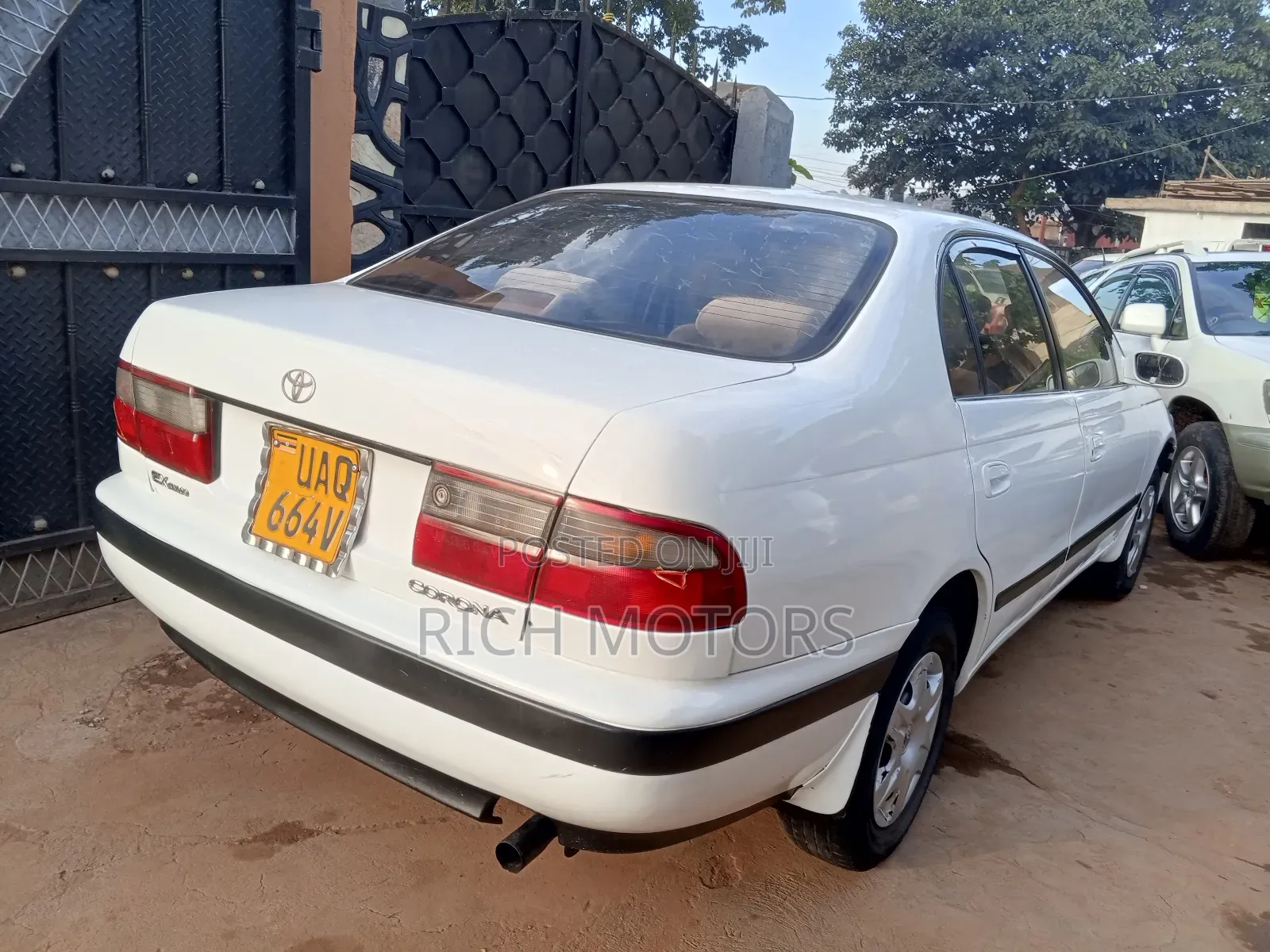 Toyota Corona 2005 White