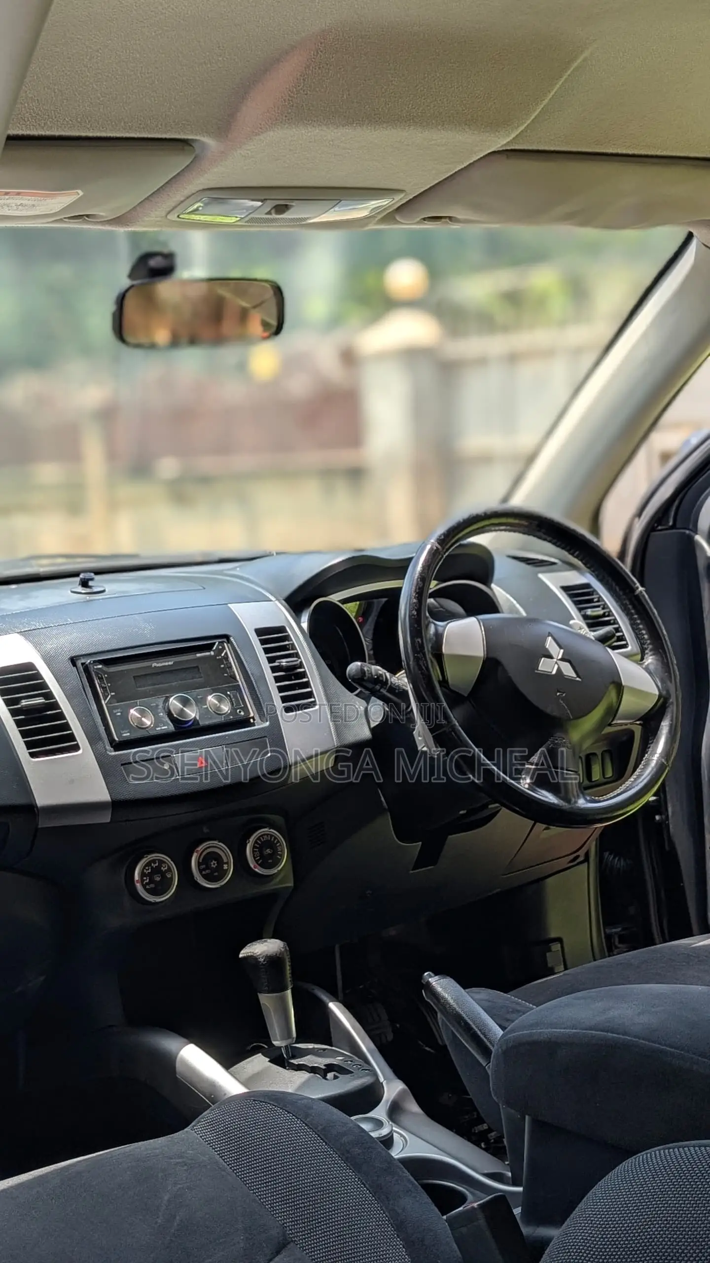Mitsubishi Outlander 2009 Black