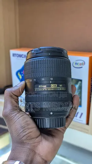 Nikon Camera Lens 18 to 300mm