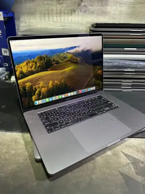 New Laptop Apple MacBook Pro 2019 32GB Intel Core i9 SSD 1T