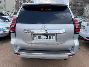 Toyota Land Cruiser Prado 2.7 VVT-i 2015 Silver