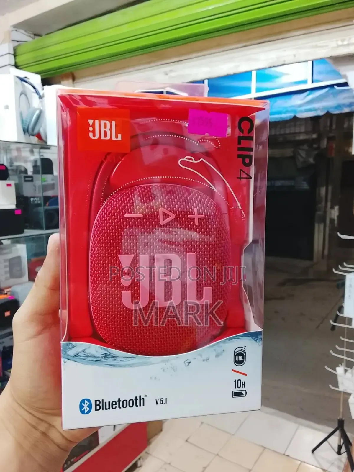 JBL Clip 4 Boom Bass