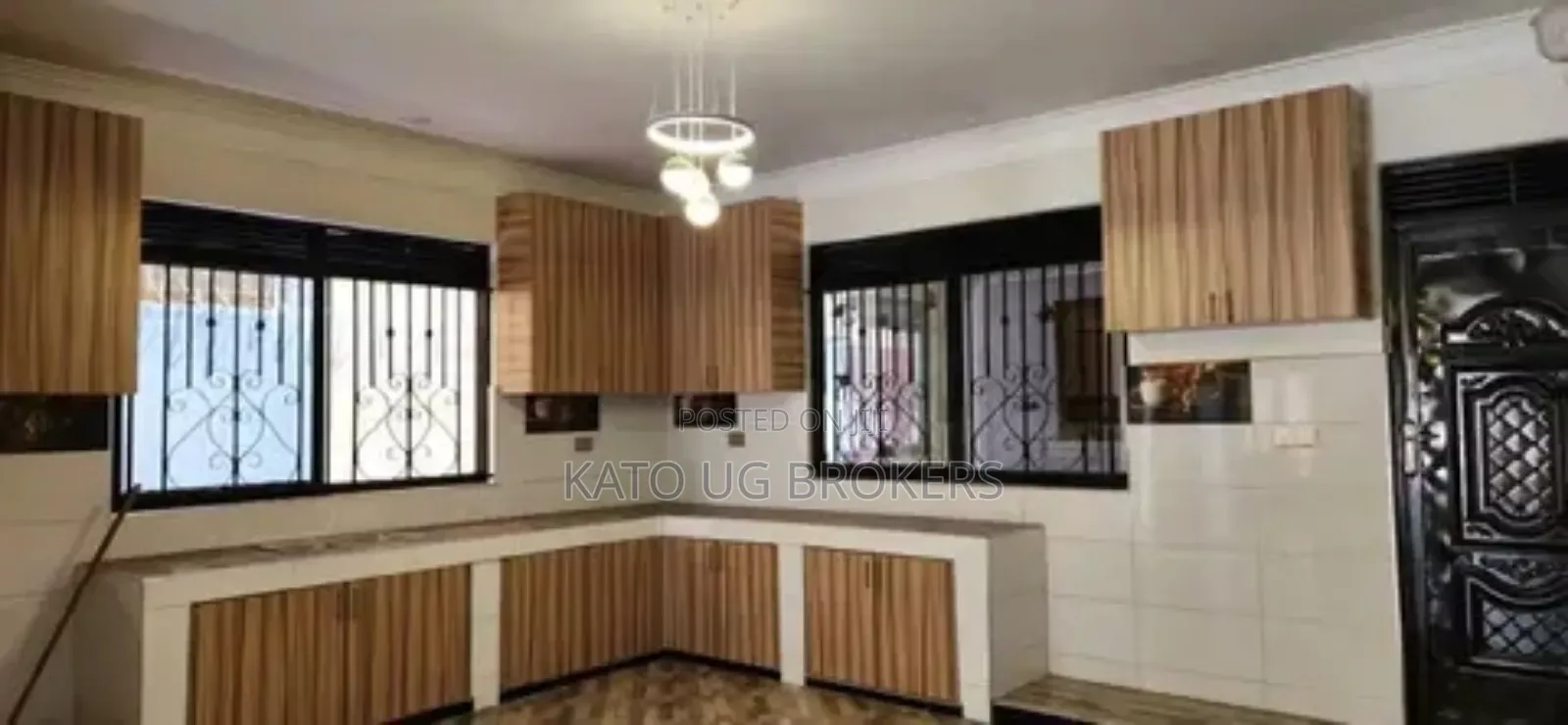 Furnished 3bdrm House in Kitnde, Central Division for sale