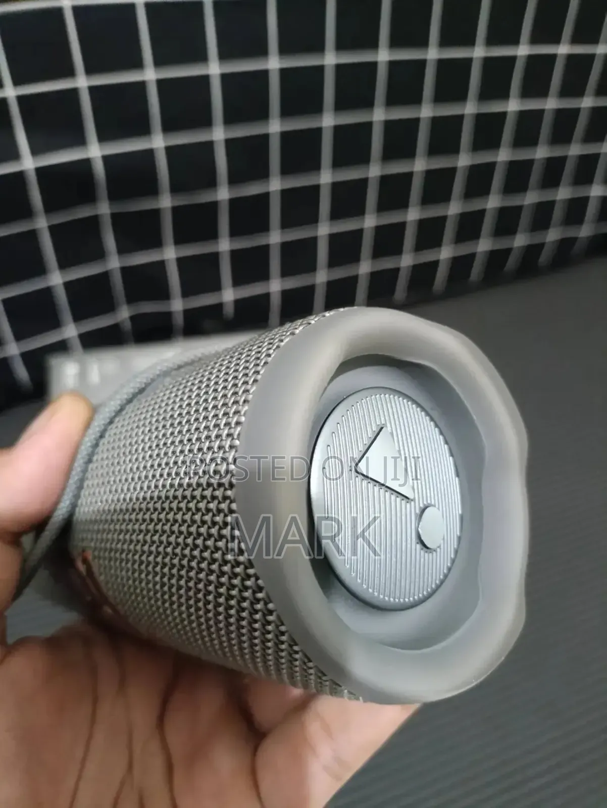 JBL Powered by Harman Khardon Flip 6
