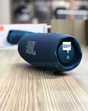 JBL Charge 5 Boxed