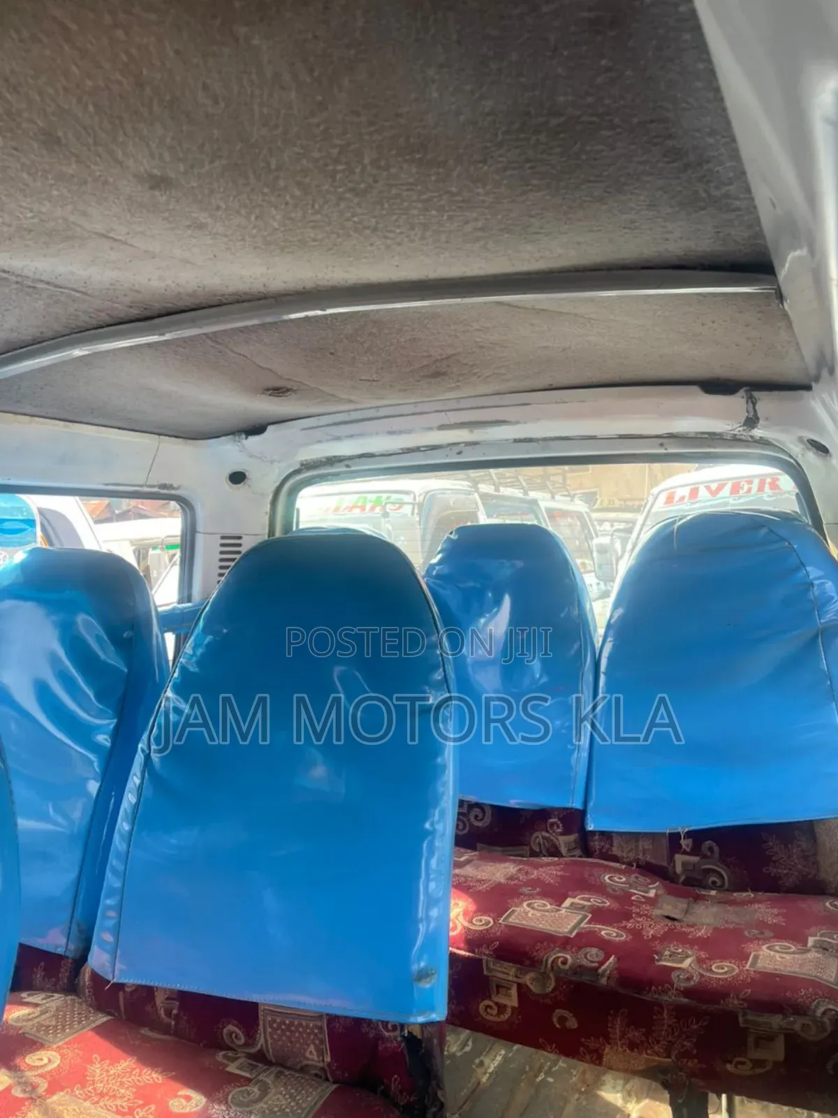 Toyota HiAce 1999 White