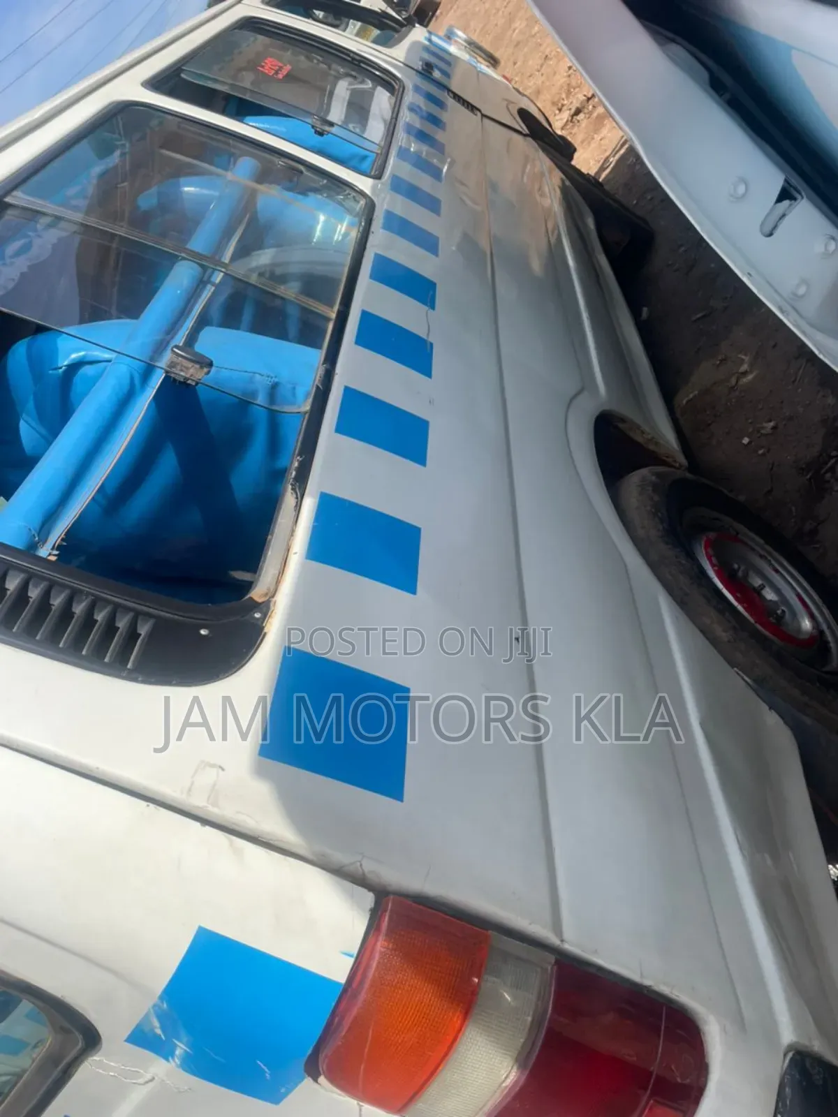 Toyota HiAce 1999 White