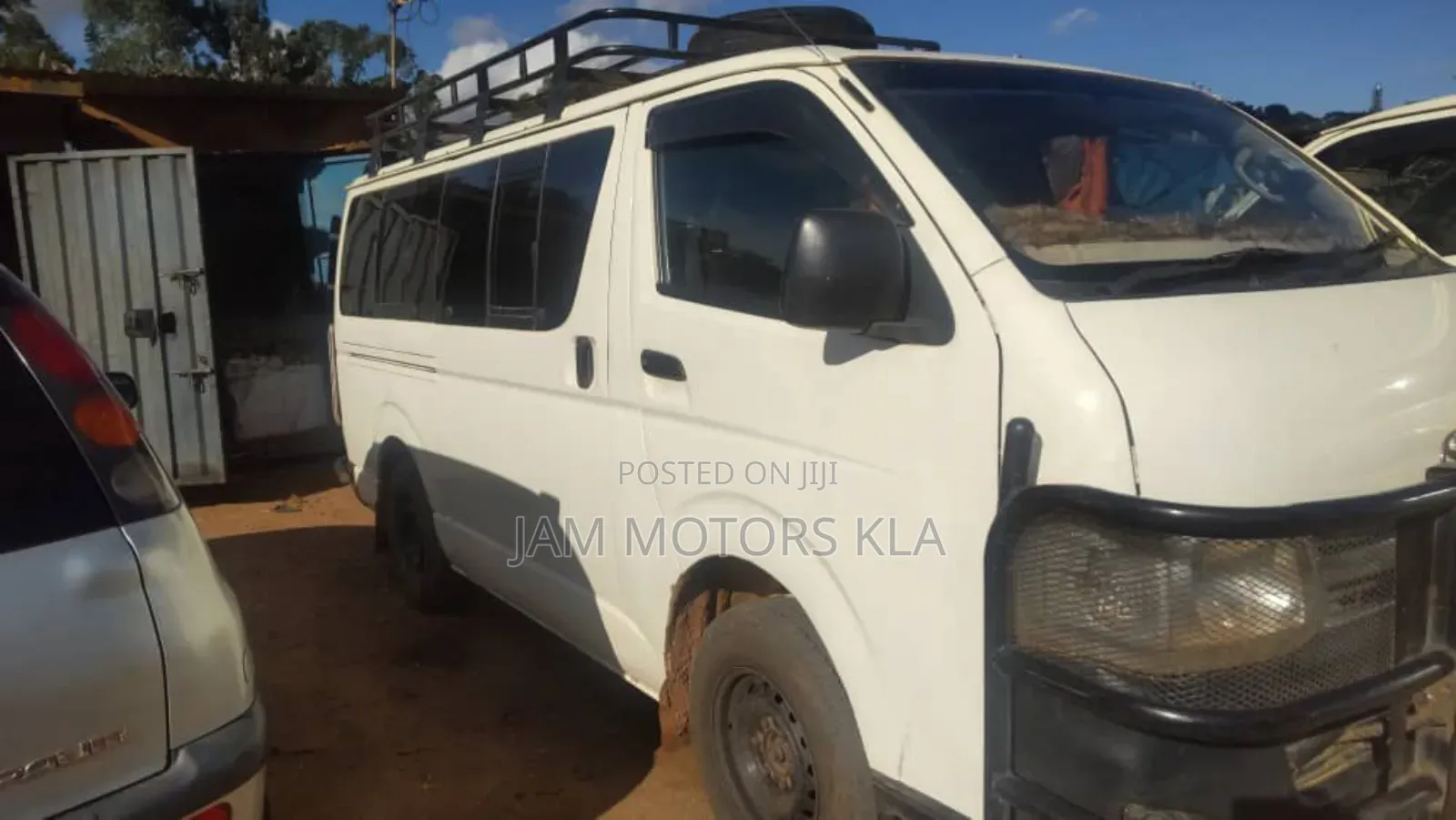 Toyota HiAce 2009 White