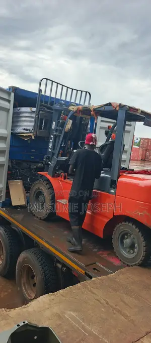 Customs Clearing and Forwarding Services