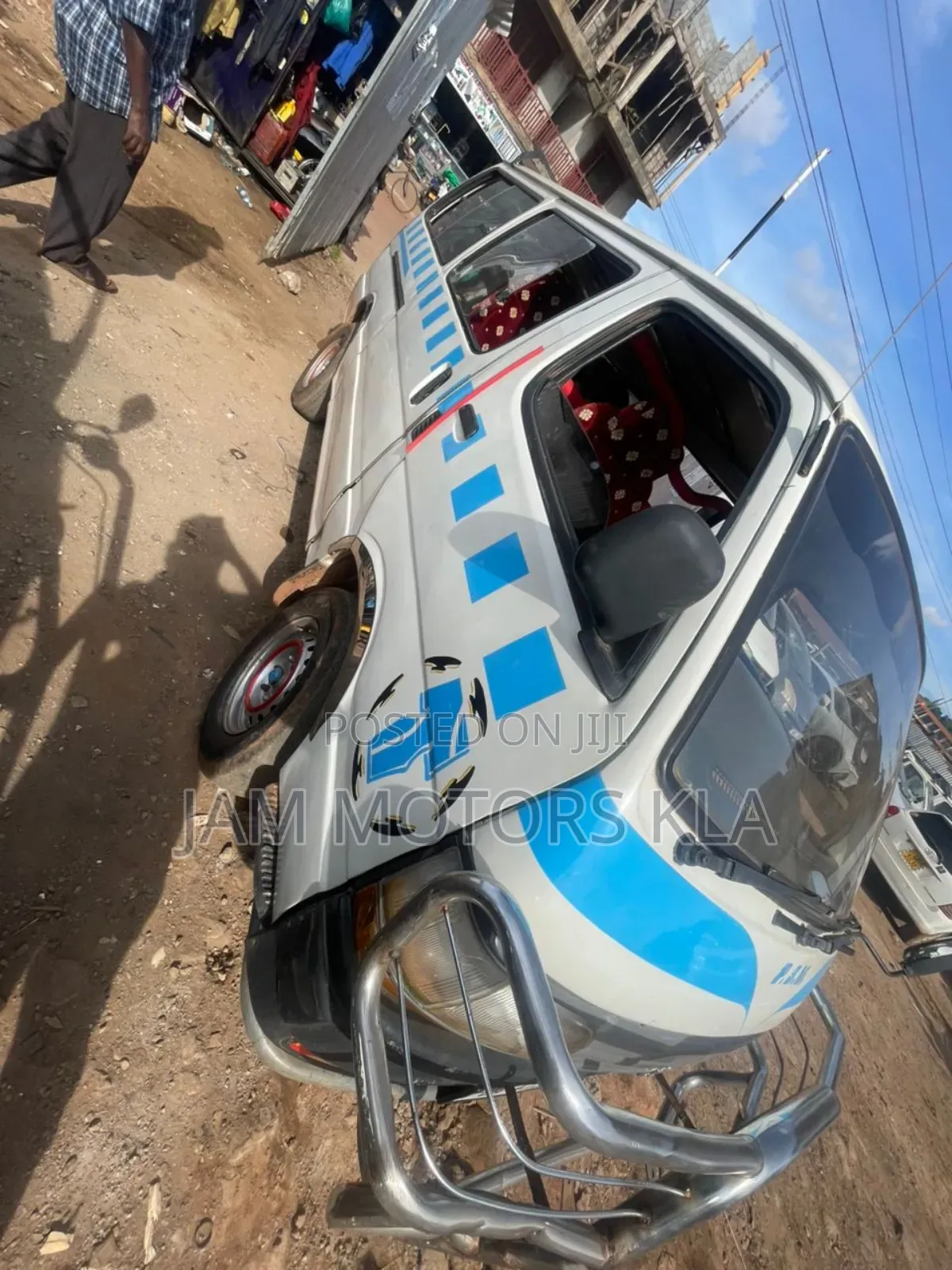 Toyota HiAce 2003 White