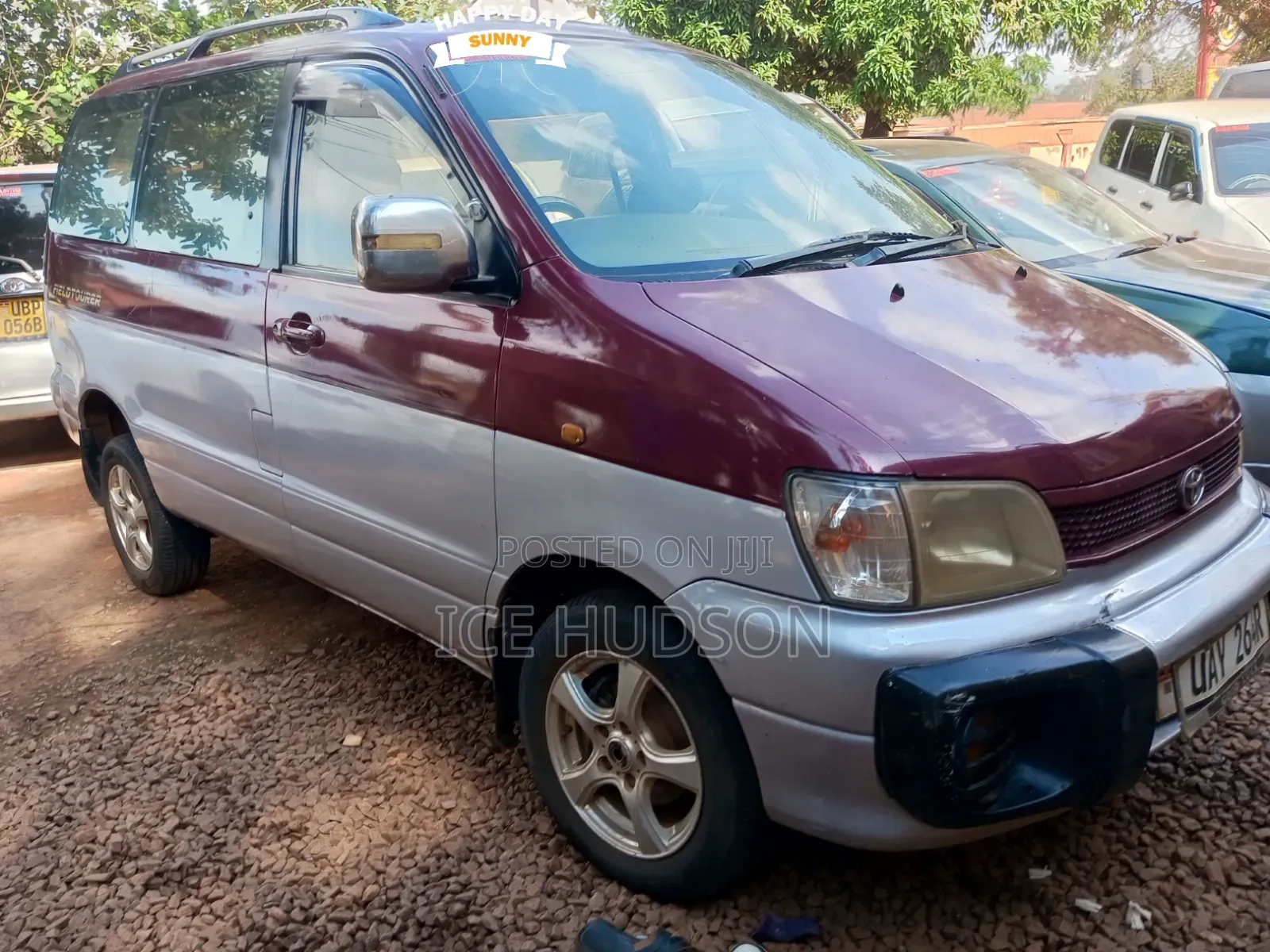 Toyota Noah 2001 Red