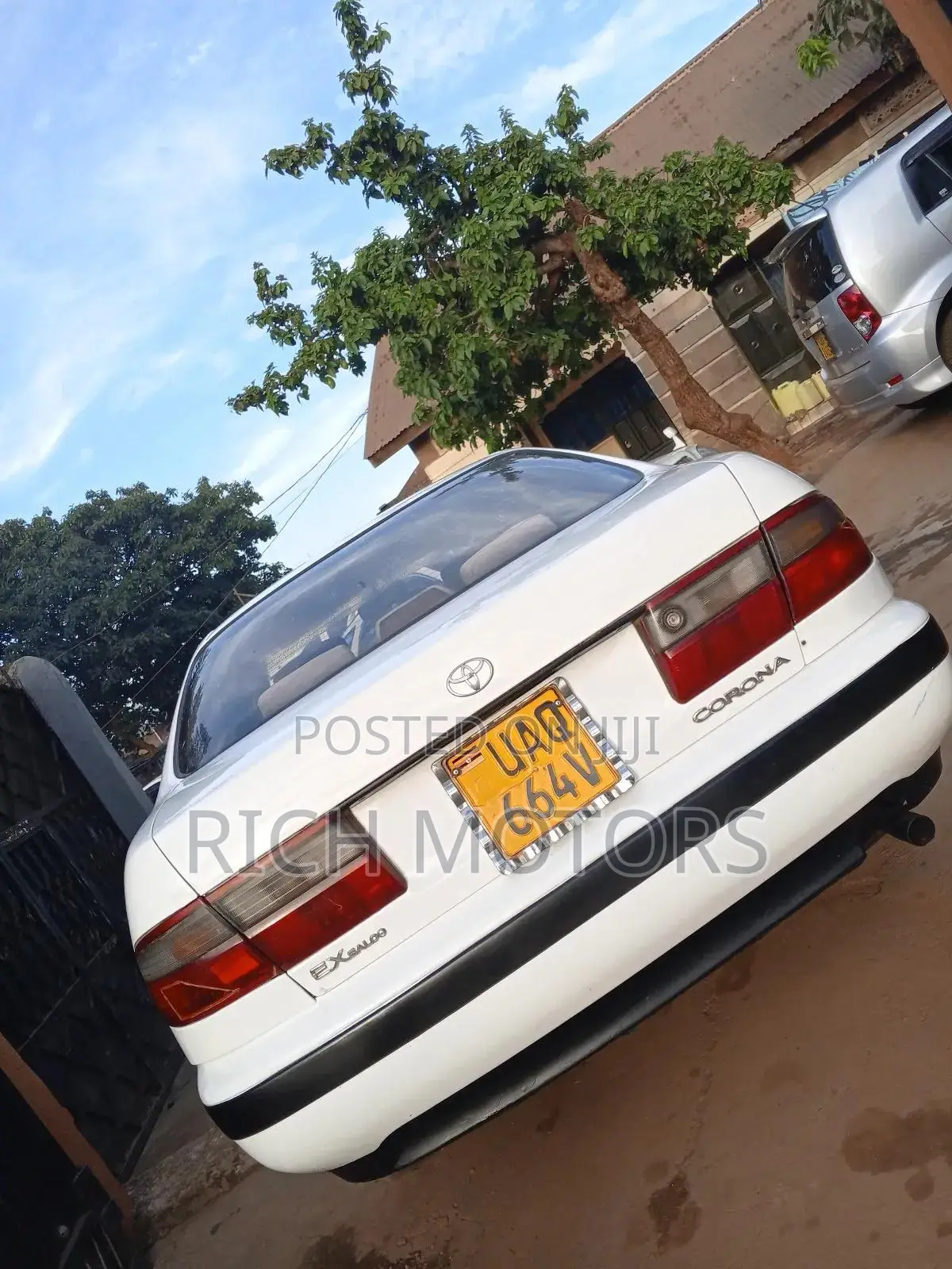 Toyota Corona 2005 White