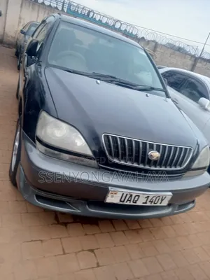 Toyota Harrier 2001 Black