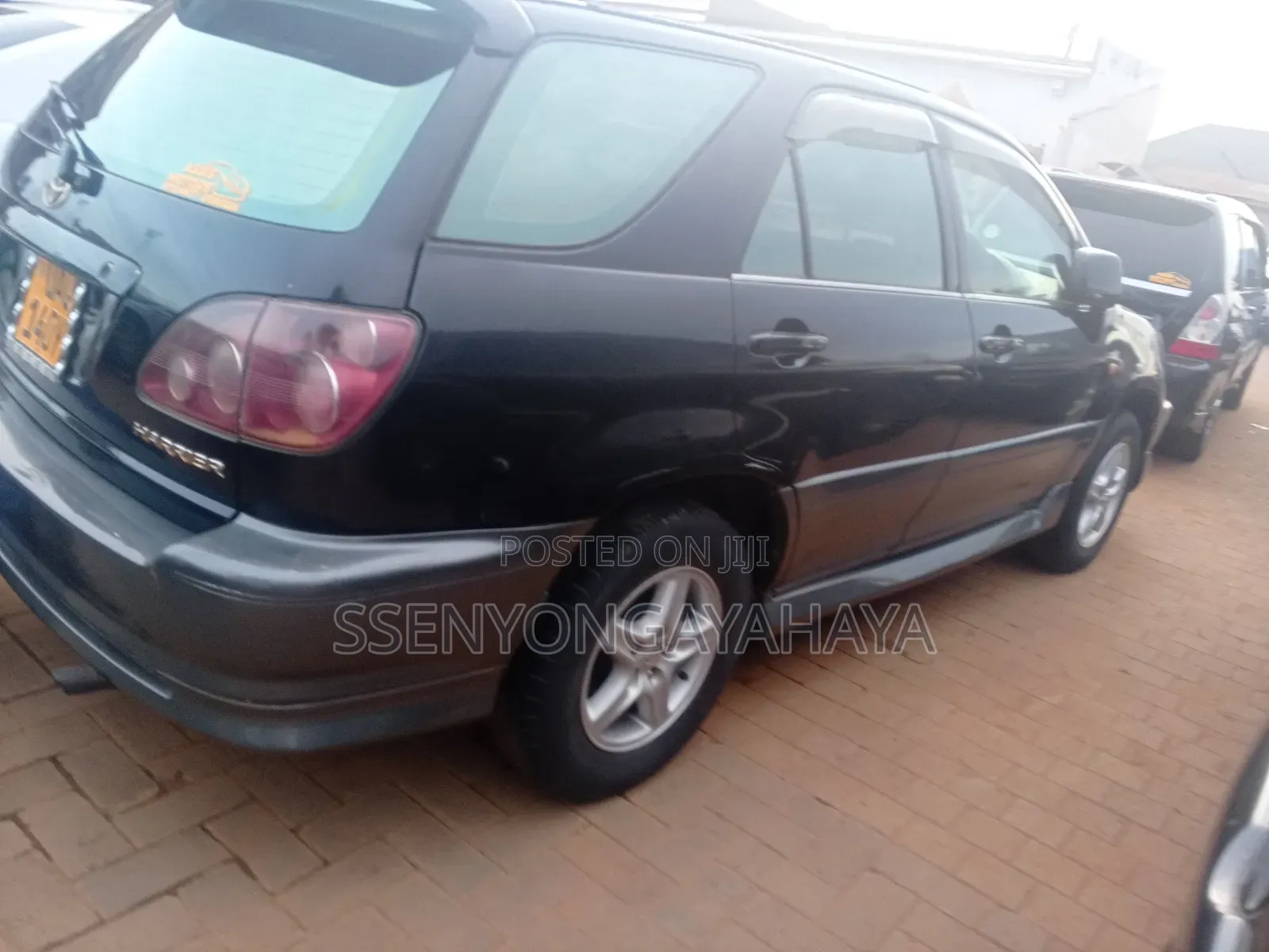 Toyota Harrier 2001 Black