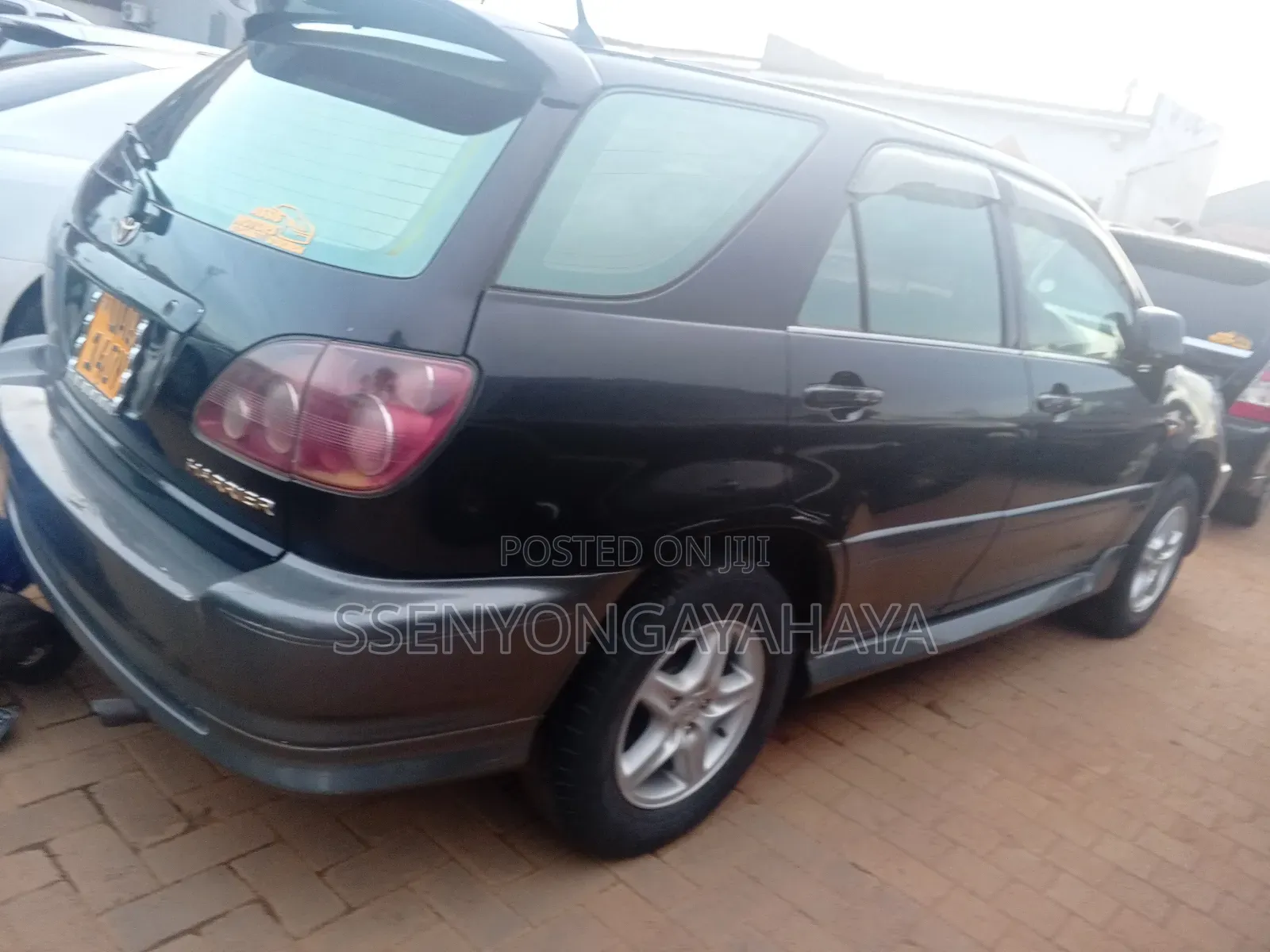 Toyota Harrier 2001 Black