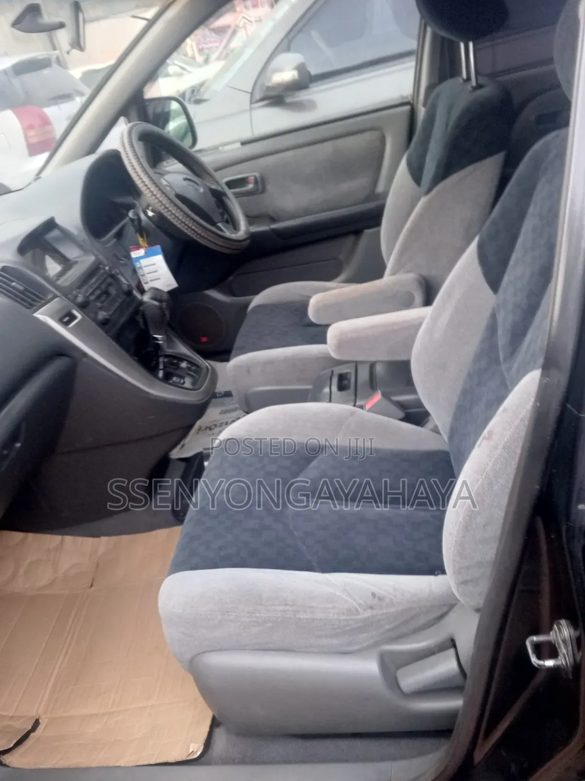 Toyota Harrier 2001 Black