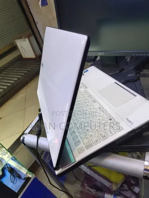 Laptop NEC N22A 4GB Intel Core i7 HDD 500GB
