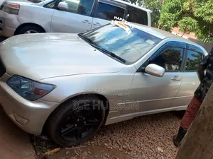 Toyota Altezza 2004 Silver