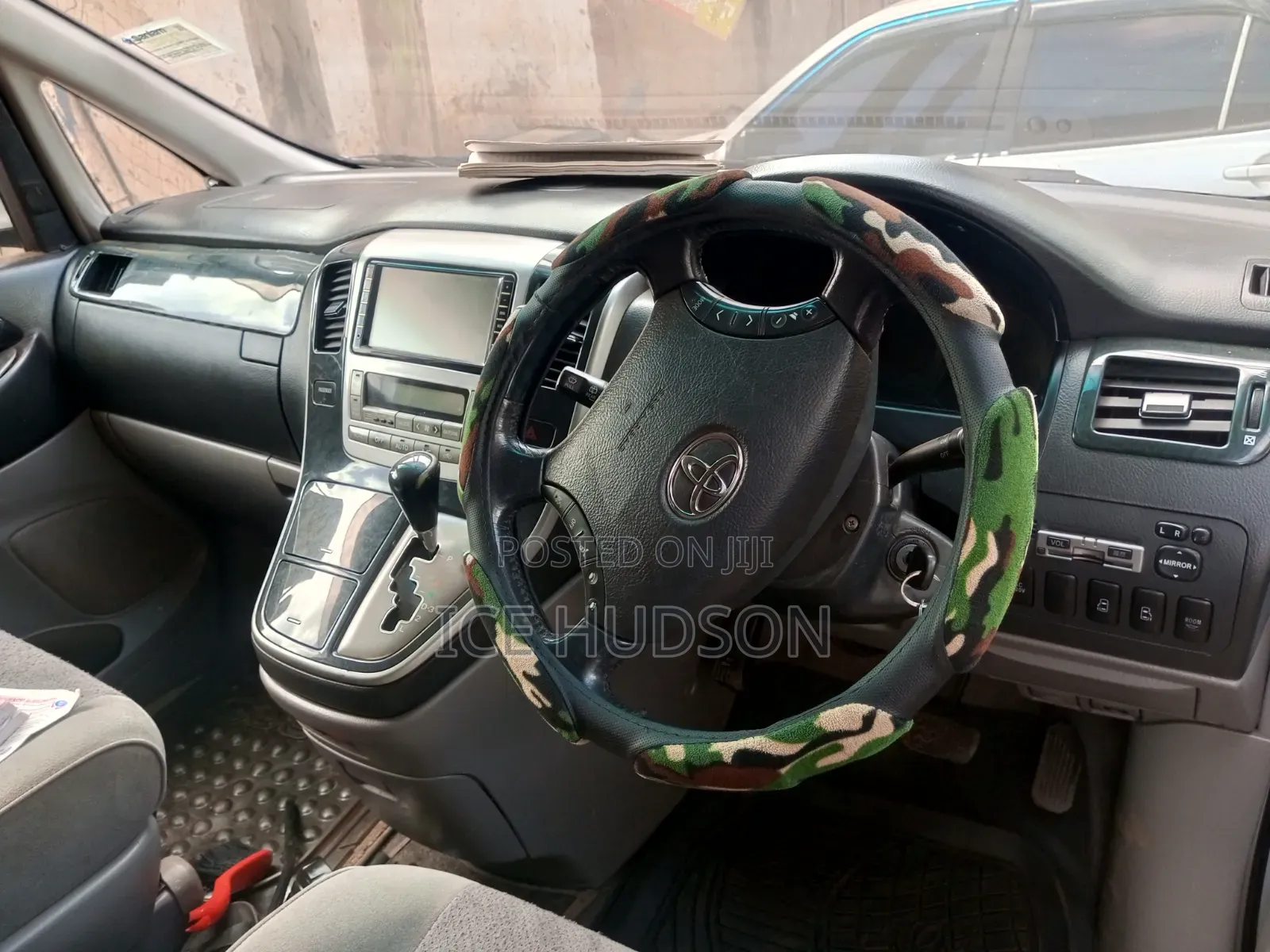 Toyota Alphard 2002 White