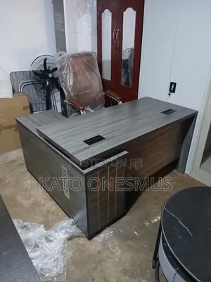 Blockboard Tables