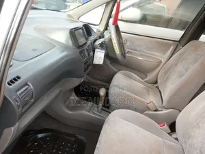 Toyota Corolla Spacio 2002 Silver