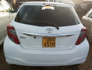 Toyota Vitz 2015 White