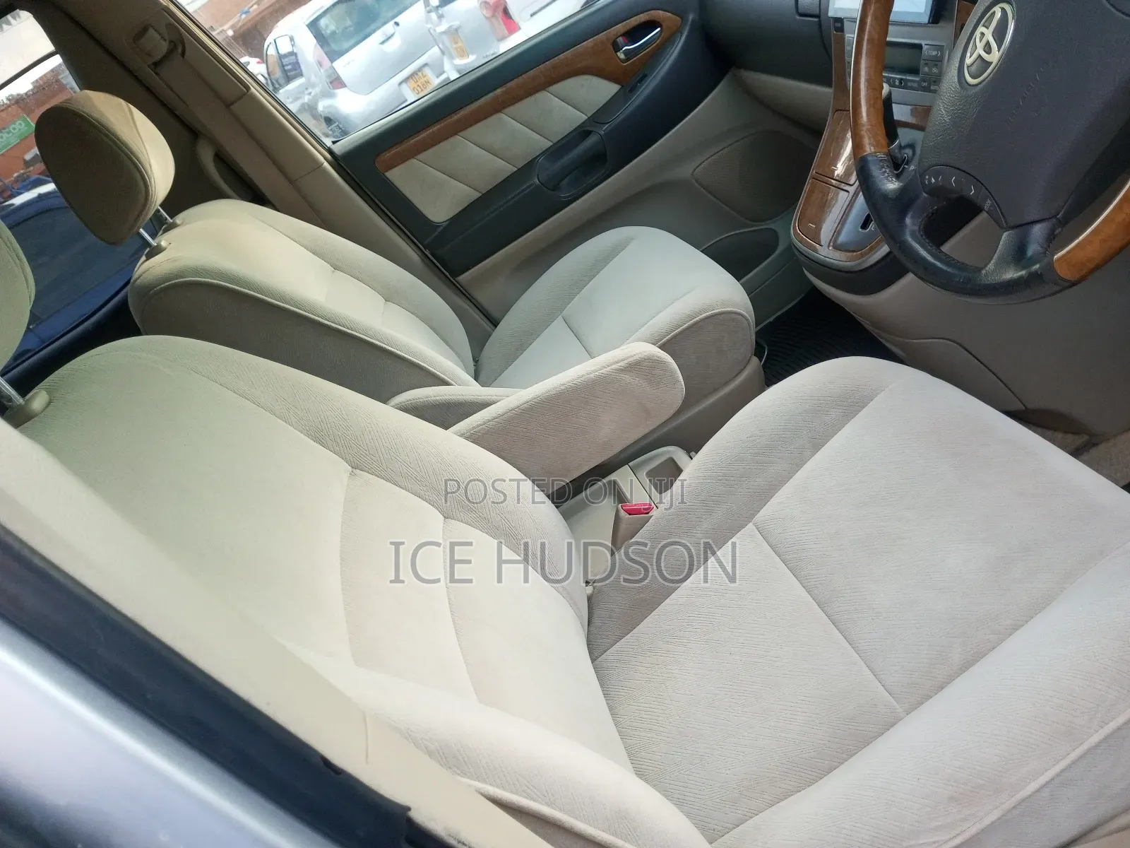 Toyota Alphard 2006 Silver