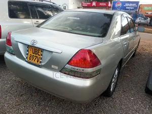 Toyota Mark II 2004 Gray