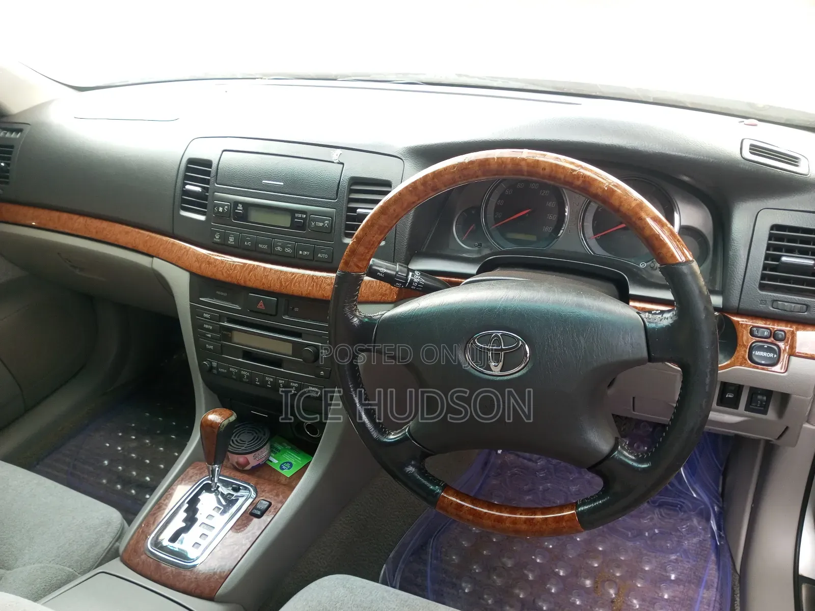 Toyota Mark II 2004 Gray