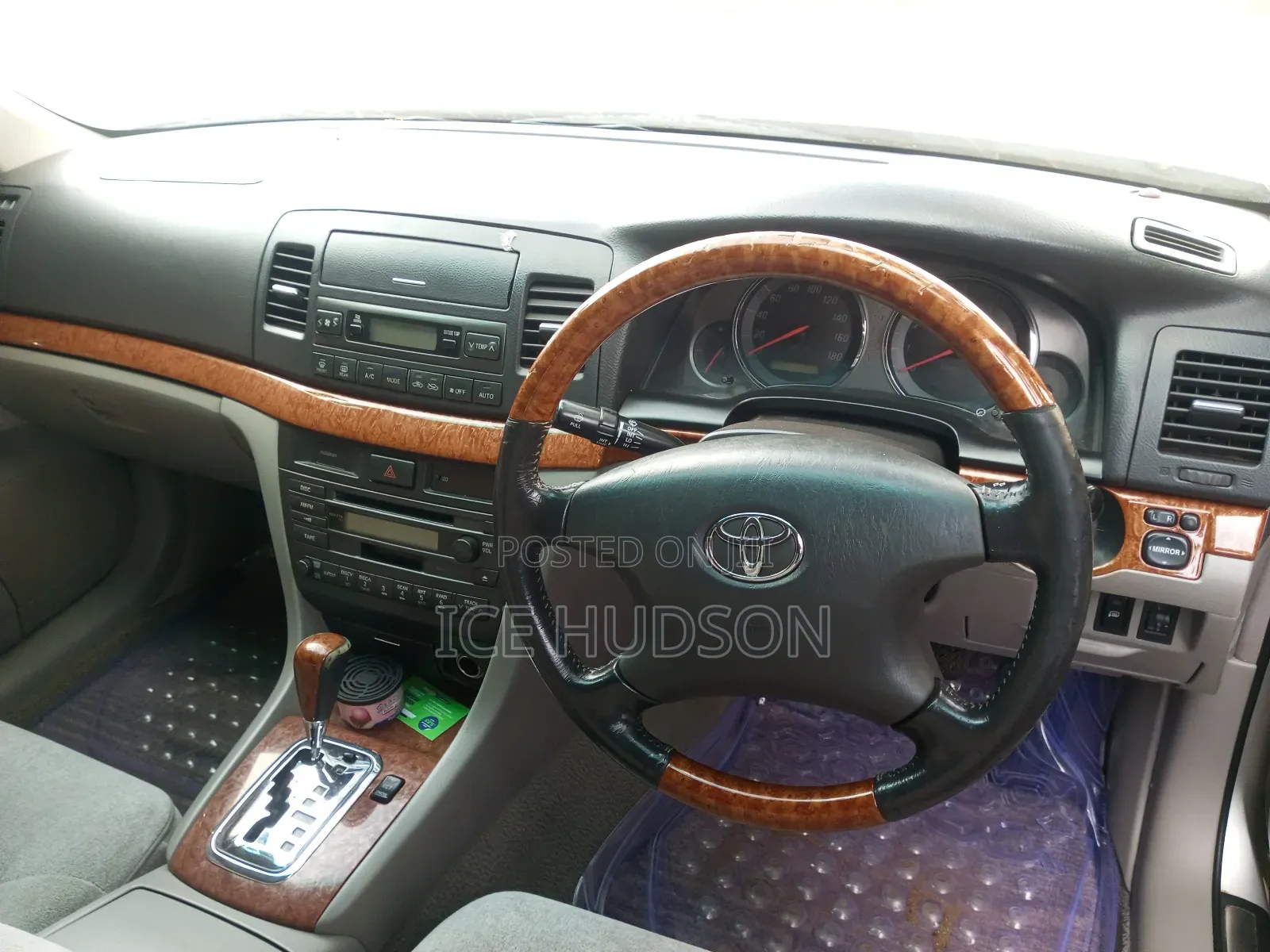 Toyota Mark II 2004 Gray