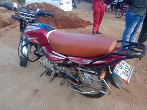 Bajaj CT 125X 2022 Red