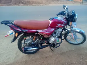 Bajaj CT 125X 2022 Red