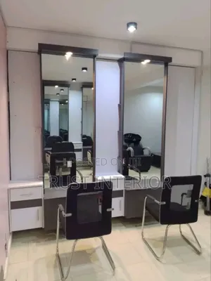 Saloon Fitters 987