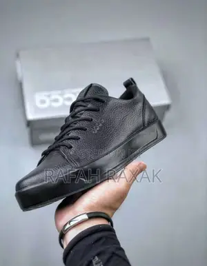 Ecco Men’S Soft Leather Black Tennis Shoes